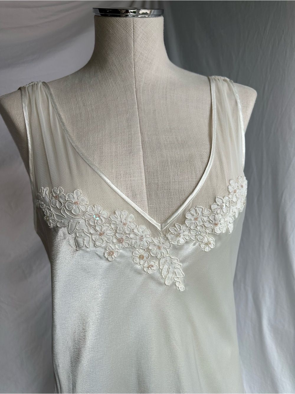 RARE Vintage Oscar de la Renta Pink Label Ivory Satin Chiffon Nightgown Slip - M - Picture 2 of 11